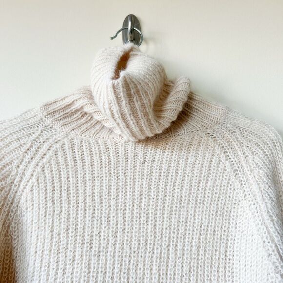 Club Monaco Turtleneck Pullover Sweater - Picture 4 of 6